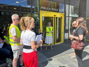 Streikeleder for Unio på UiO, Belinda Eikås Skjøstad på rundtur til streikevaktene for å dele ut mer informasjon og høre erfaringene.